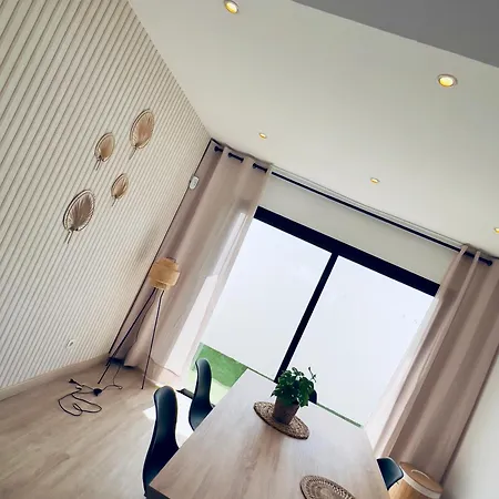 Ferienhaus Trendy Isabella, Heated Pool
