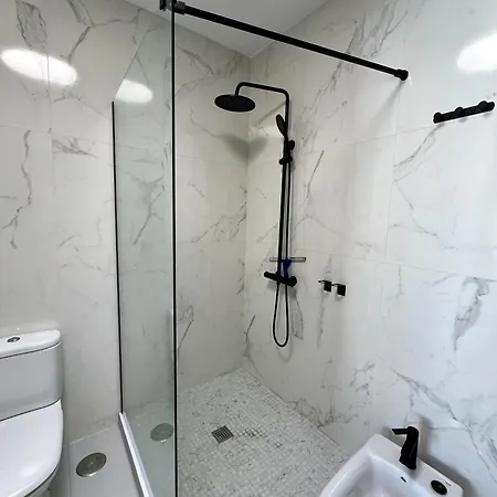 Trendy Isabella, Heated Pool Holiday home