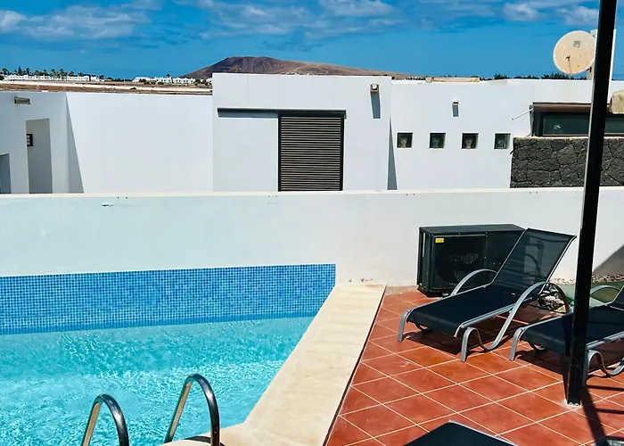 Trendy Isabella بلايا بلانكا